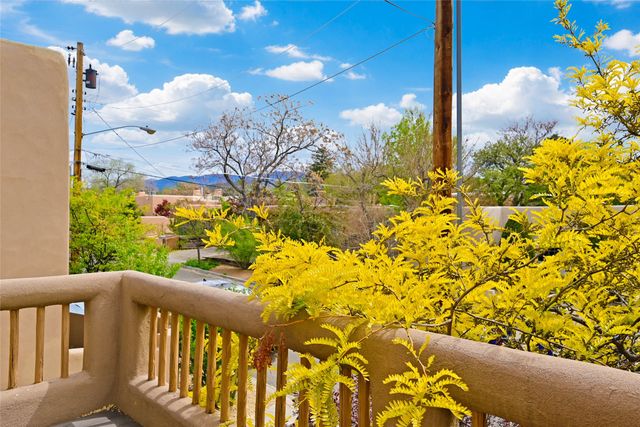 108 Monte Vista Place B, Santa Fe, NM 87501