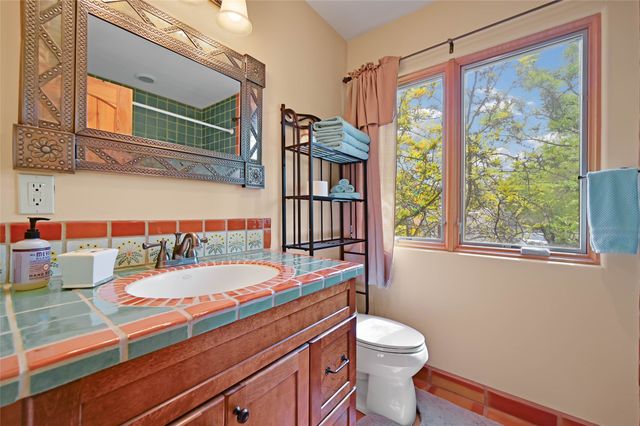108 Monte Vista Place B, Santa Fe, NM 87501