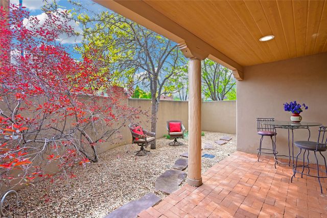 108 Monte Vista Place B, Santa Fe, NM 87501