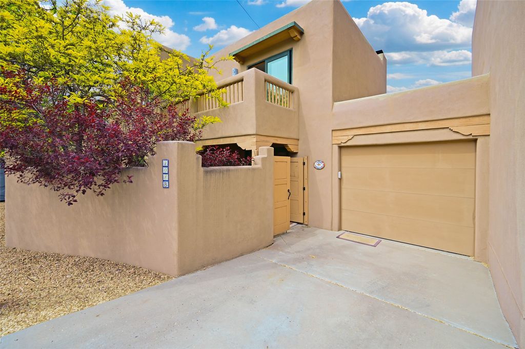 108 Monte Vista Place B, Santa Fe, NM 87501