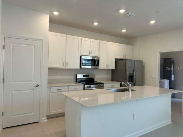 1897 FULFILLMENT DRIVE, Kissimmee, FL 34744