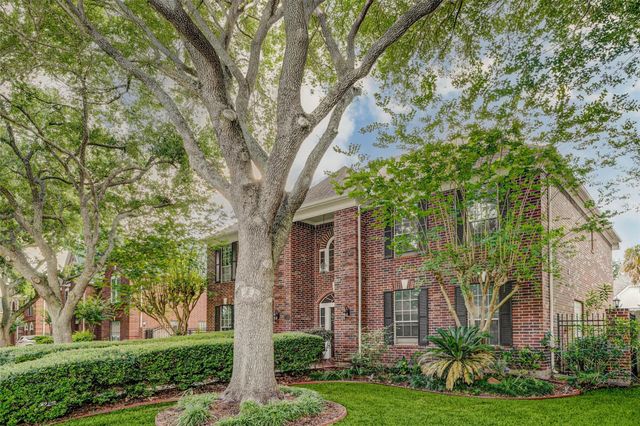 2106 Shade Crest Drive, Richmond, TX 77406