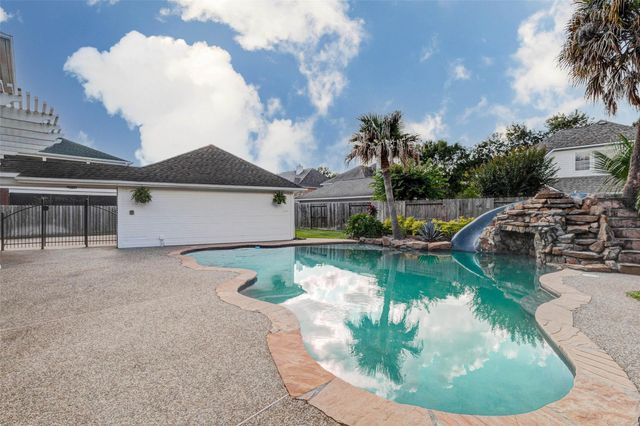 2106 Shade Crest Drive, Richmond, TX 77406