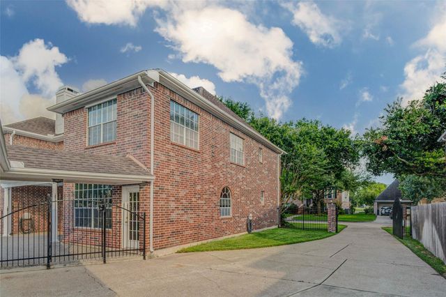 2106 Shade Crest Drive, Richmond, TX 77406