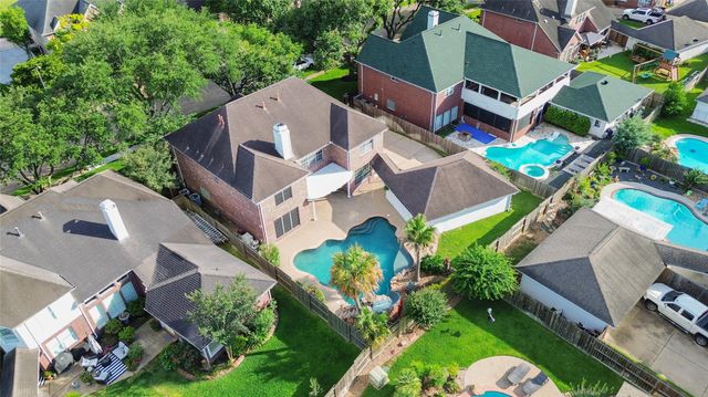 2106 Shade Crest Drive, Richmond, TX 77406