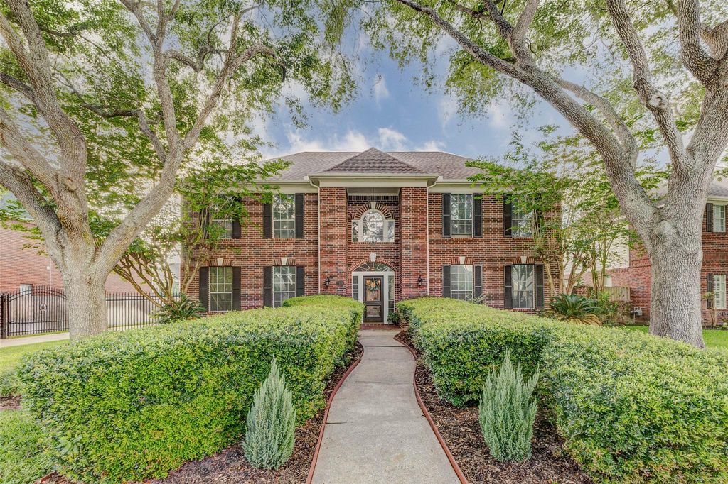 2106 Shade Crest Drive, Richmond, TX 77406