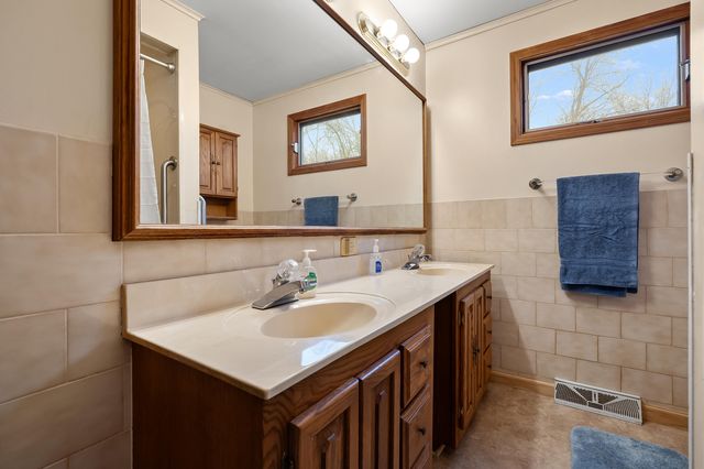 646 Marie Avenue, Battle Creek, MI 49037