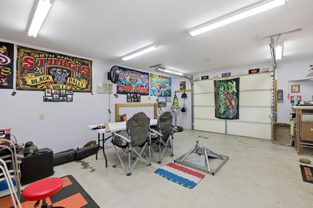 5129 N Newton Cir, Park City, KS 67219