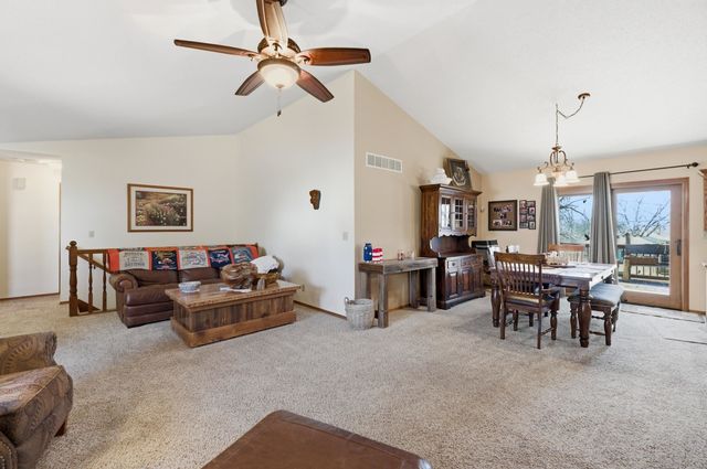 5129 N Newton Cir, Park City, KS 67219