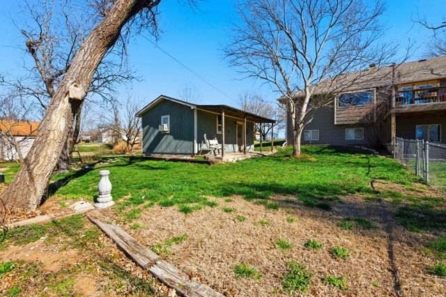 5129 N Newton Cir, Park City, KS 67219