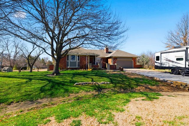 5129 N Newton Cir, Park City, KS 67219