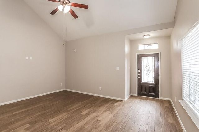 10518 Southway Bend Lane, Houston, TX 77034