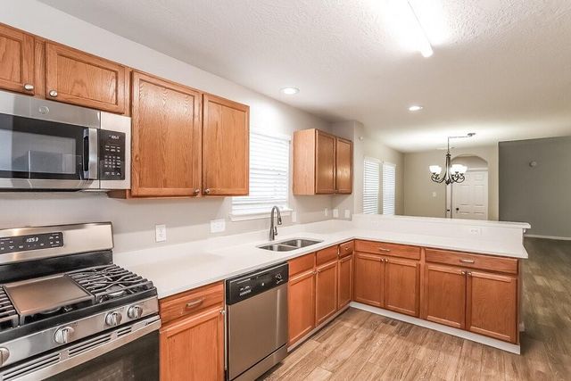 10518 Southway Bend Lane, Houston, TX 77034