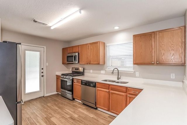 10518 Southway Bend Lane, Houston, TX 77034