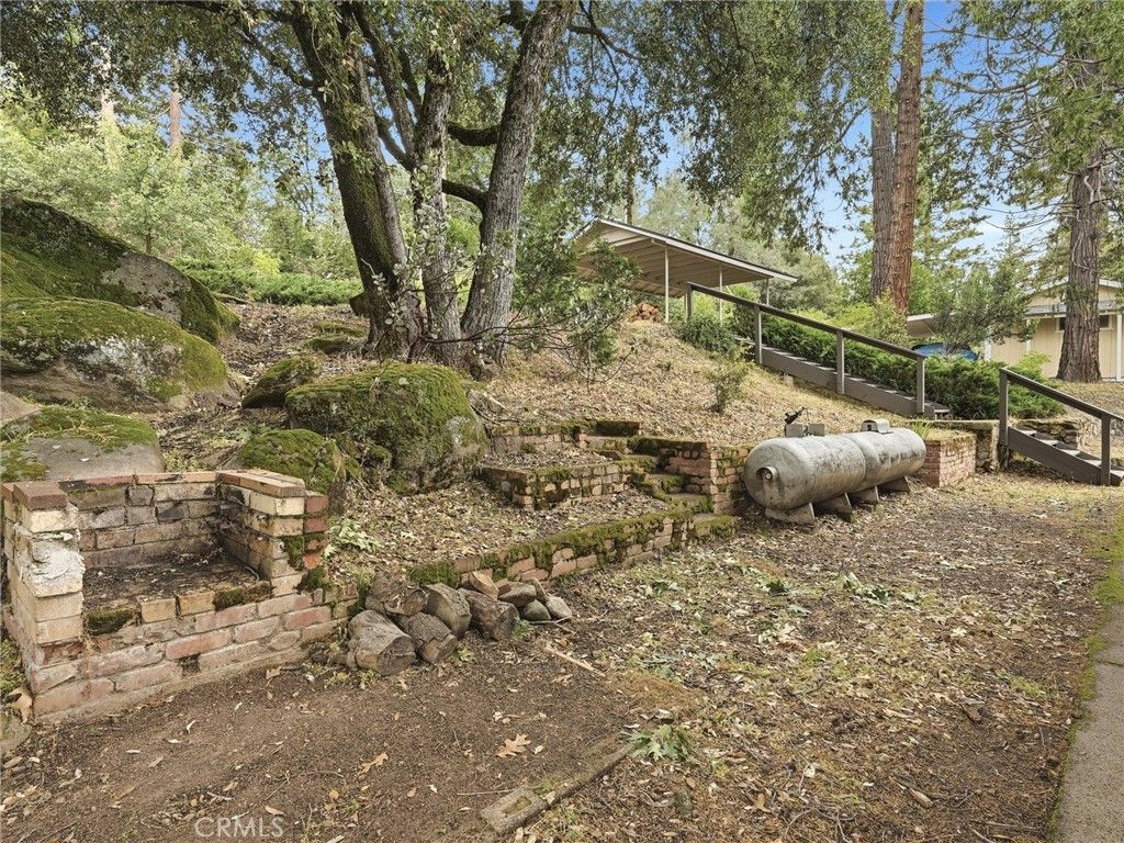 Image 41 of property listing at 35861 Highland E, Wishon, CA 93669