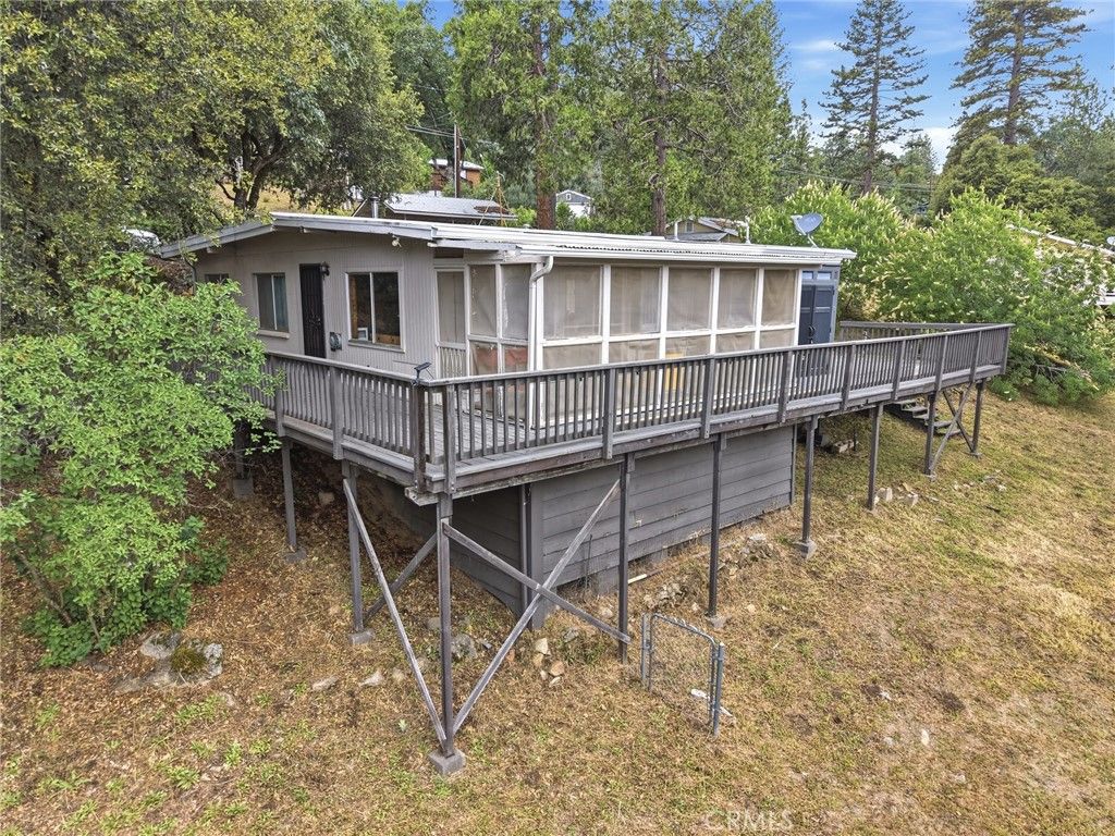 Image 6 of property listing at 35861 Highland E, Wishon, CA 93669