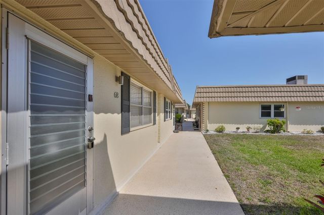 202 BEDFORD STREET 68, Sun City Center, FL 33573