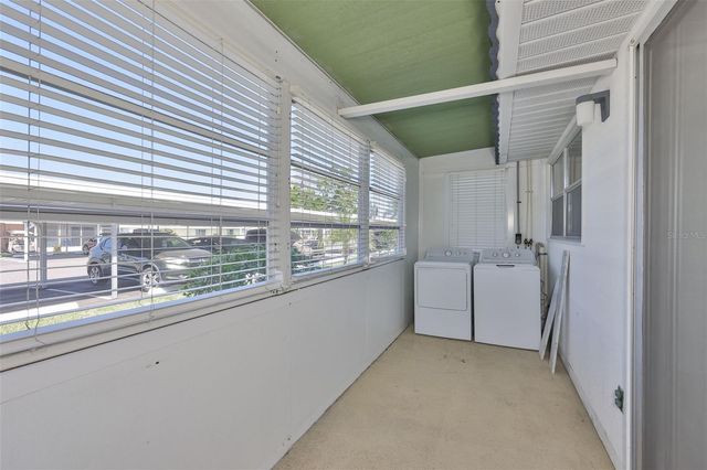 202 BEDFORD STREET 68, Sun City Center, FL 33573