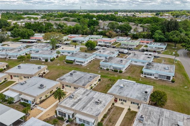 202 BEDFORD STREET 68, Sun City Center, FL 33573