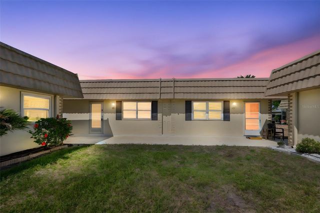 202 BEDFORD STREET 68, Sun City Center, FL 33573