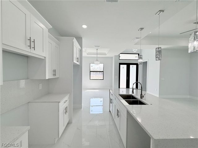 2910 19th ST SW, Lehigh Acres, FL 33976