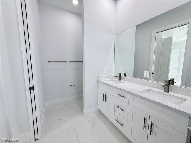 2910 19th ST SW, Lehigh Acres, FL 33976