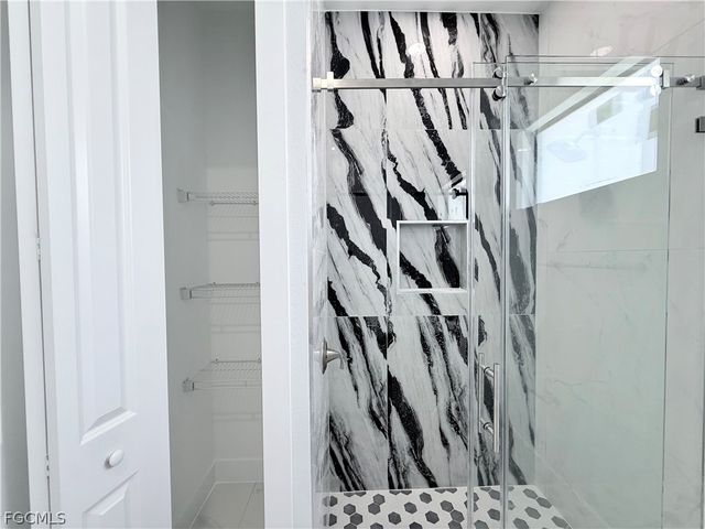 2910 19th ST SW, Lehigh Acres, FL 33976