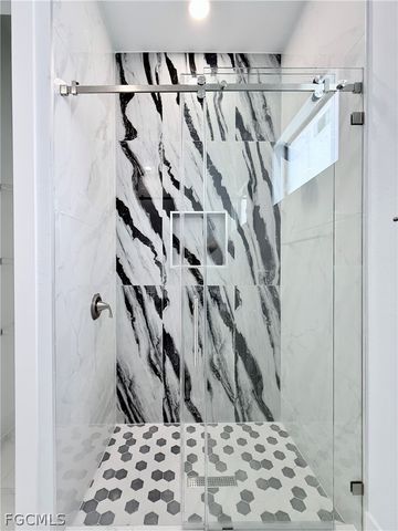 2910 19th ST SW, Lehigh Acres, FL 33976