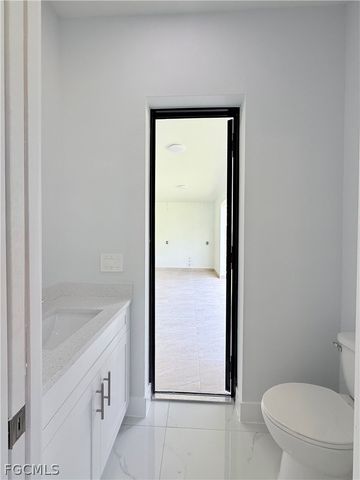 2910 19th ST SW, Lehigh Acres, FL 33976