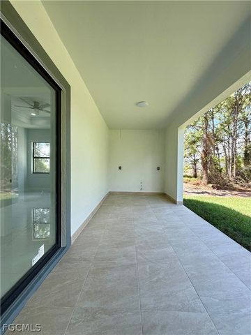 2910 19th ST SW, Lehigh Acres, FL 33976