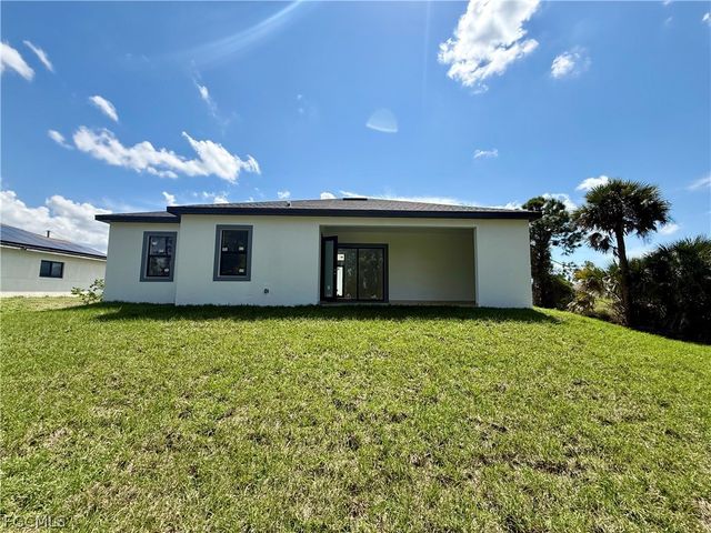 2910 19th ST SW, Lehigh Acres, FL 33976