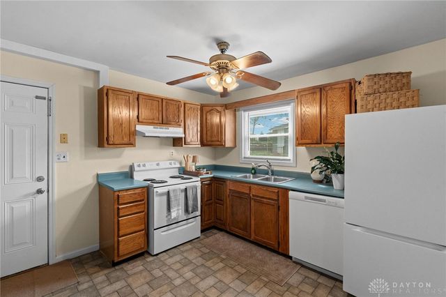 1182 Jeanette Drive, Beavercreek, OH 45432