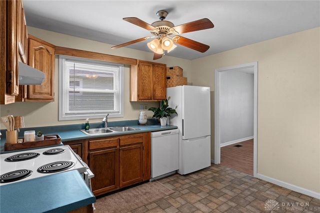 1182 Jeanette Drive, Beavercreek, OH 45432