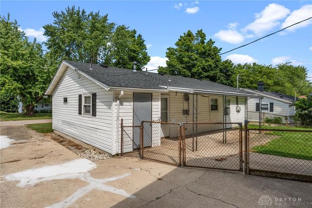1182 Jeanette Drive, Beavercreek, OH 45432
