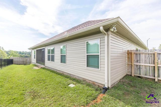 310 Creek Ridge Dr, Warner Robins, GA 31088
