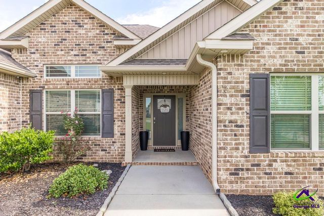 310 Creek Ridge Dr, Warner Robins, GA 31088