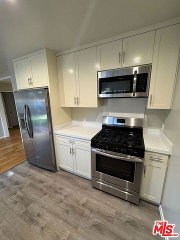 676 Bienveneda Avenue, Pacific Palisades, CA 90272