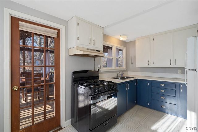 121 Gillespie Avenue, Camillus, NY 13219