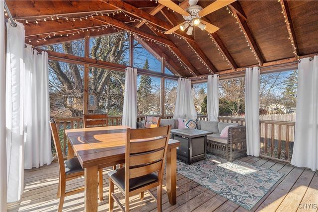 121 Gillespie Avenue, Camillus, NY 13219