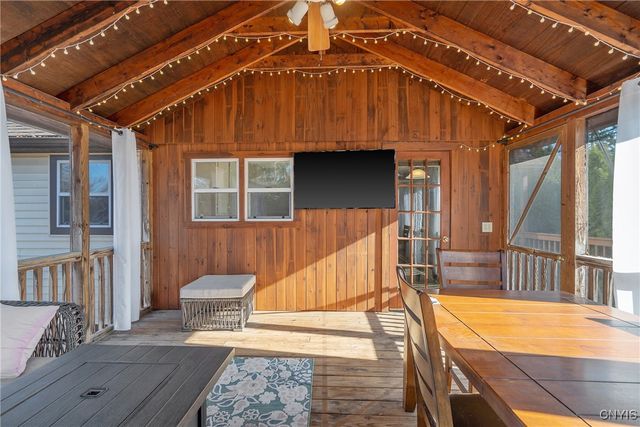 121 Gillespie Avenue, Camillus, NY 13219