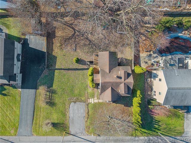 121 Gillespie Avenue, Camillus, NY 13219