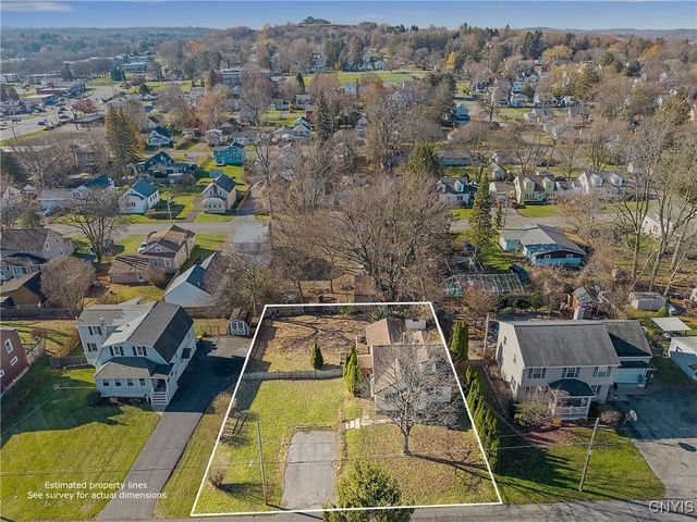 121 Gillespie Avenue, Camillus, NY 13219