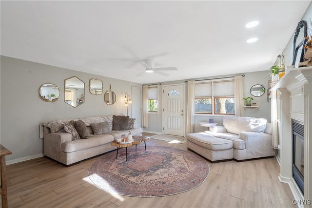 121 Gillespie Avenue, Camillus, NY 13219