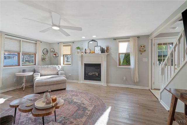 121 Gillespie Avenue, Camillus, NY 13219