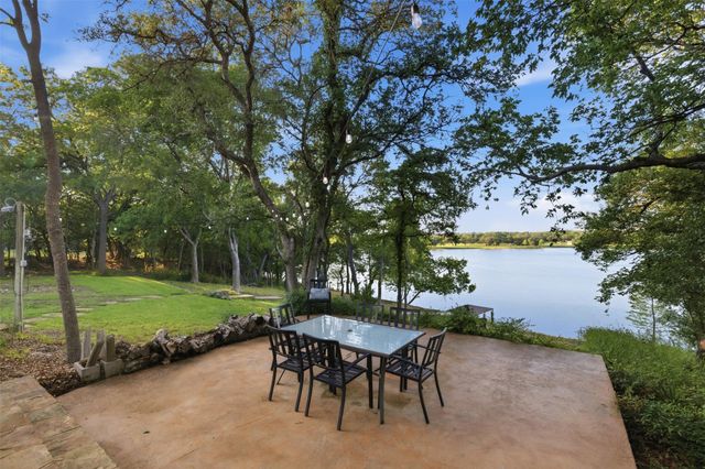 142 Woodland TRL, Leander, TX 78641