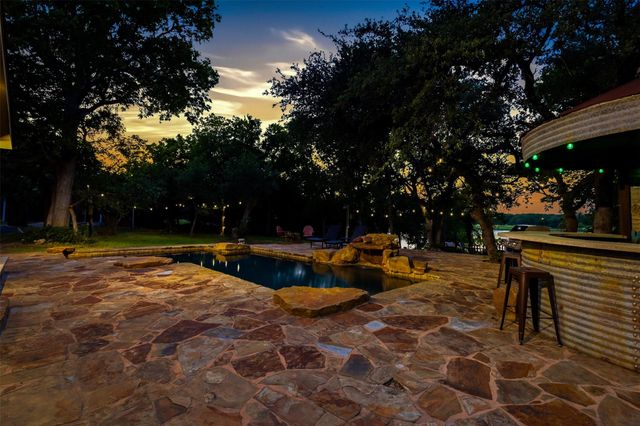 142 Woodland TRL, Leander, TX 78641