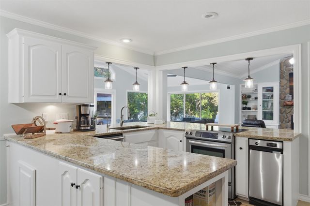 142 Woodland TRL, Leander, TX 78641