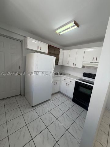 1261 W 60th Ter 1261, Hialeah, FL 33012