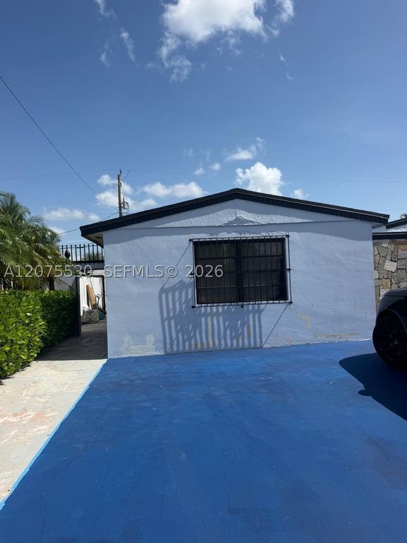 1261 W 60th Ter 1261, Hialeah, FL 33012