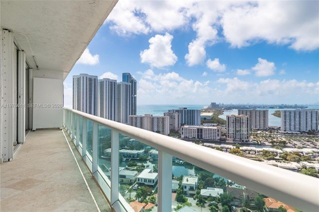 16500 Collins Ave PHE, Sunny Isles Beach, FL 33160